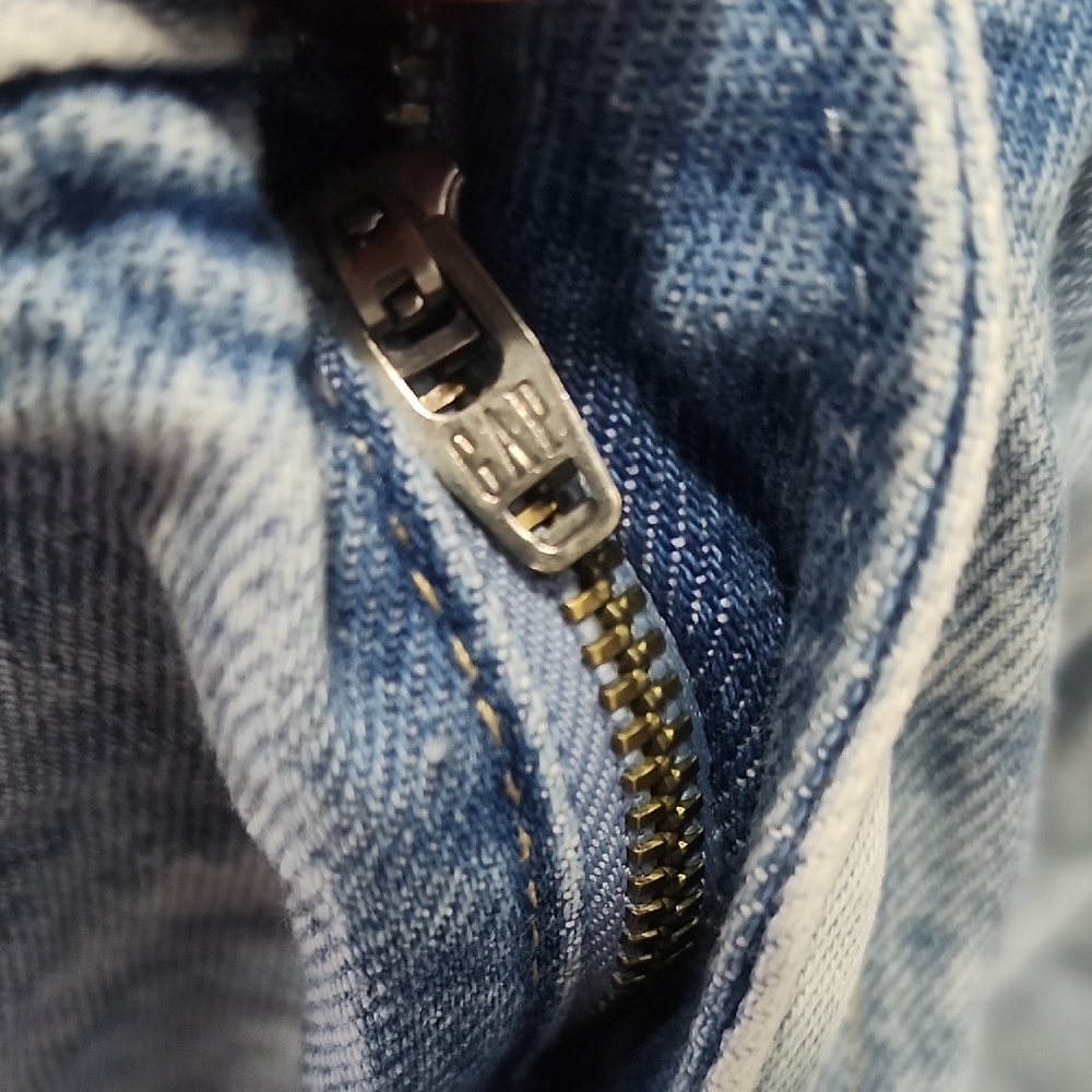 GAP Light Blue Distressed Jean Shorts - Picture 3 of 4